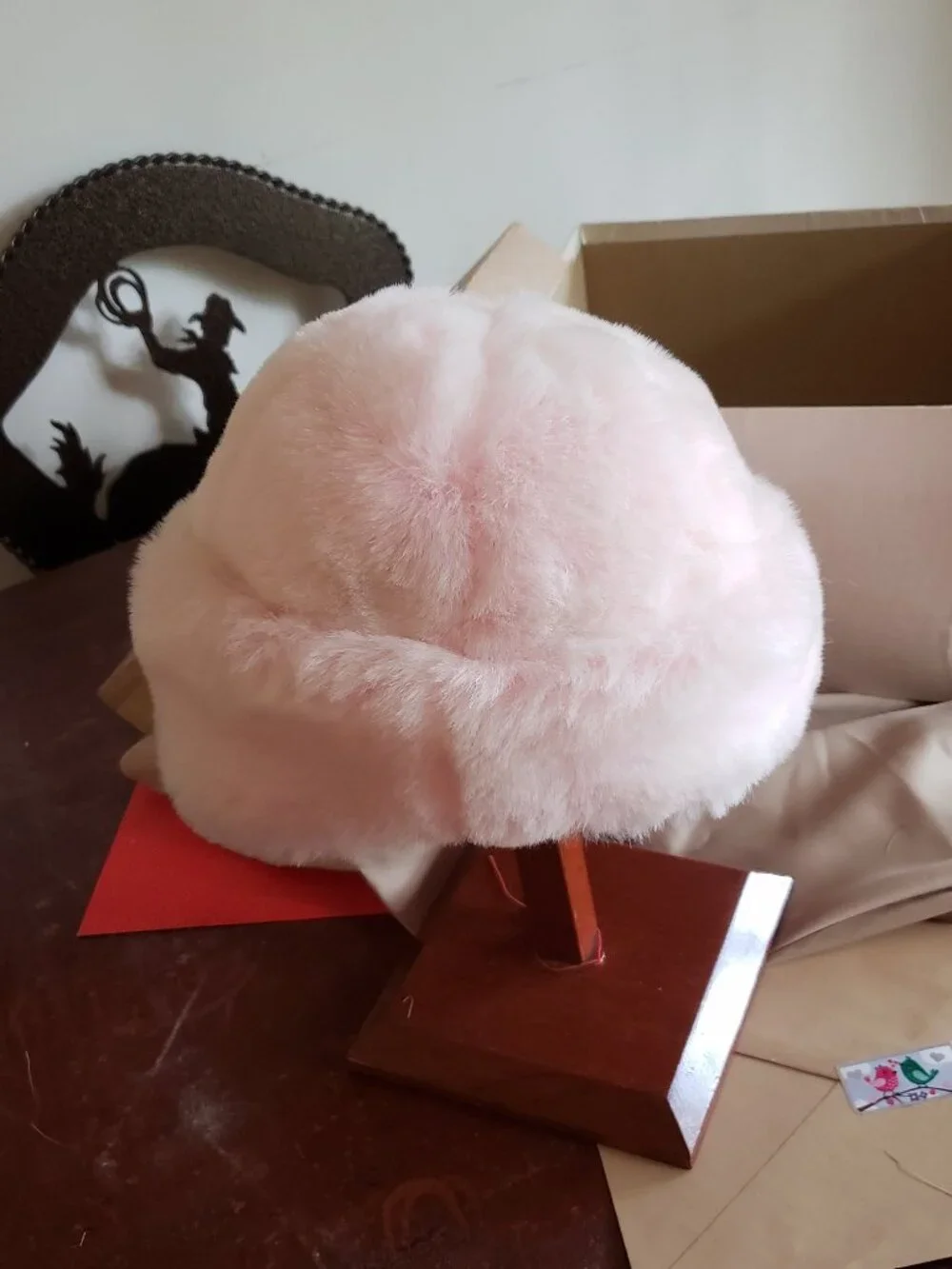 VINTAGE FAUX FUR HAT  PINK!!!! BARBIE ,MY FAIR LADY !!!! - Picture 4 of 11